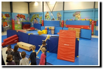 SALLE POLYVALENTE mini